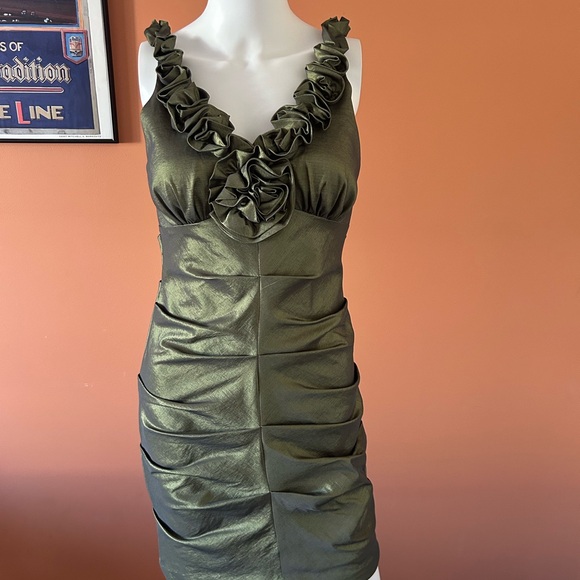 HAILEY shiny moss green mini/prom/cocktail dress - Picture 2 of 9